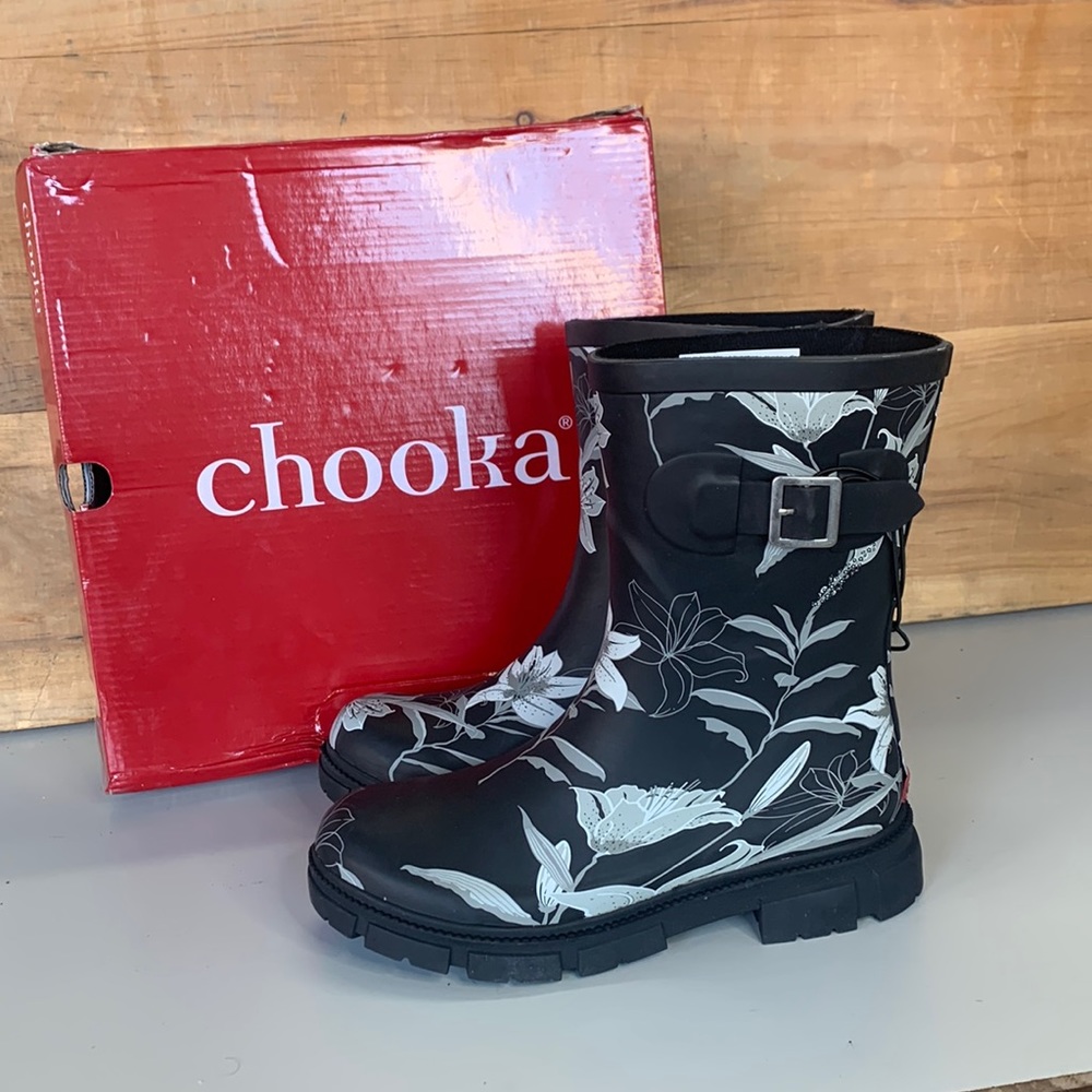 NWT Women’s Chooka Rain Boot Waterproof Memory Foam Floral Black